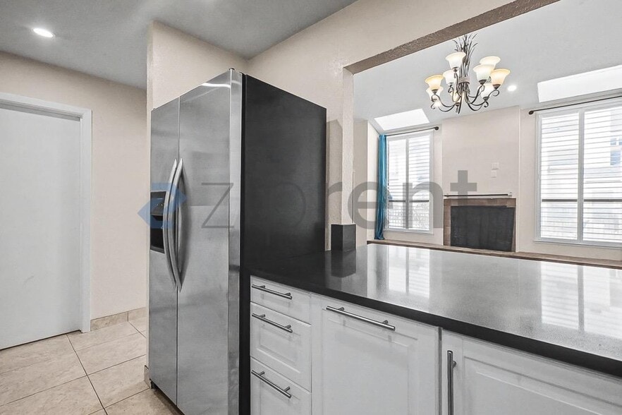 Building Photo - 1604 Hood Rd