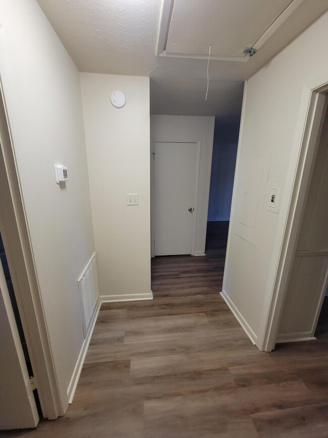 Building Photo - 1517 Whitney St