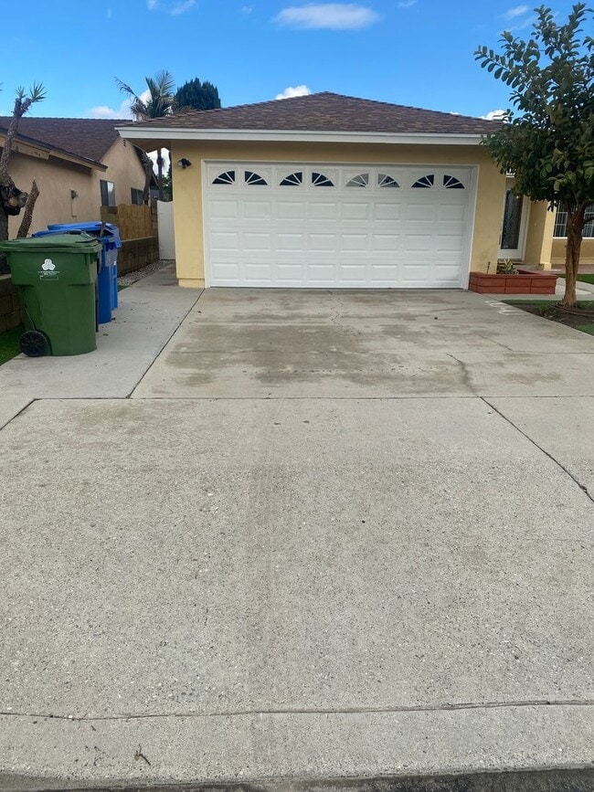 Building Photo - Harbor City- Single Family Home