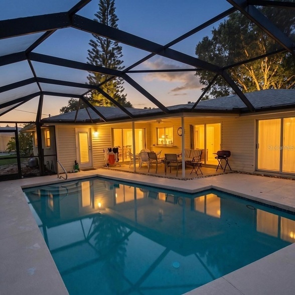 Building Photo - 3926 Calliandra Dr