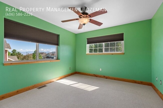 Building Photo - 971 Longbow Ln