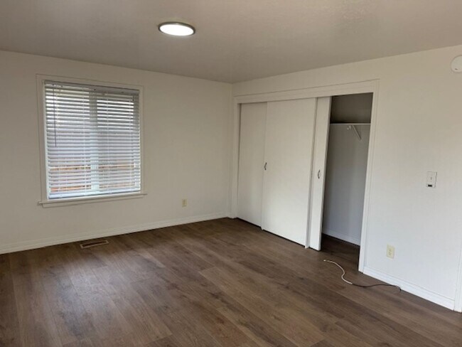 Building Photo - COMING SOON!!  REMODELED 3 BEDROOM HOME / LARGE FENCED YARD