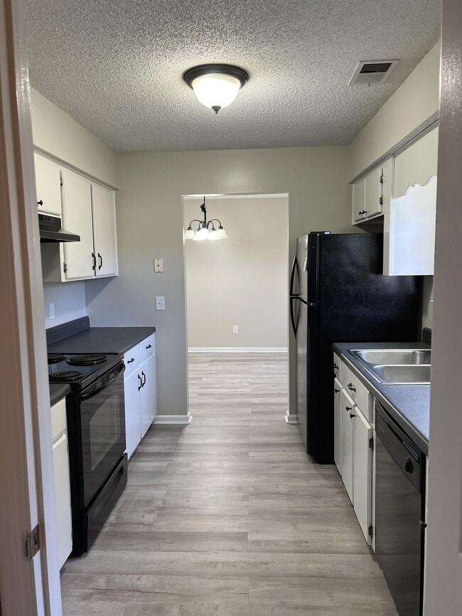 Building Photo - 274 Hunters Branch Dr