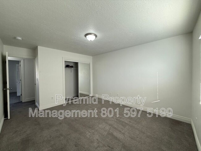 Building Photo - 3178 S 945 E