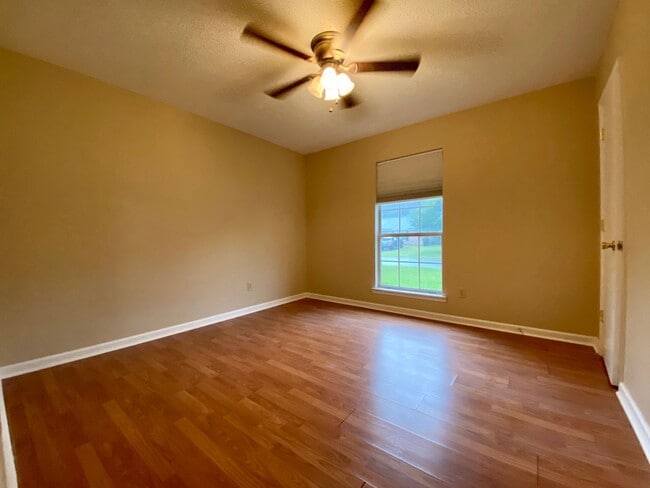 Building Photo - COMING JULY 2026! (Pet Friendly)