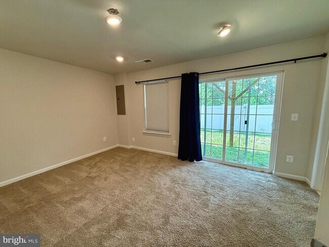 Building Photo - 11007 Blackburn Cove Ln