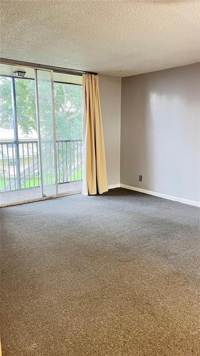 Building Photo - 7175 Orange Dr