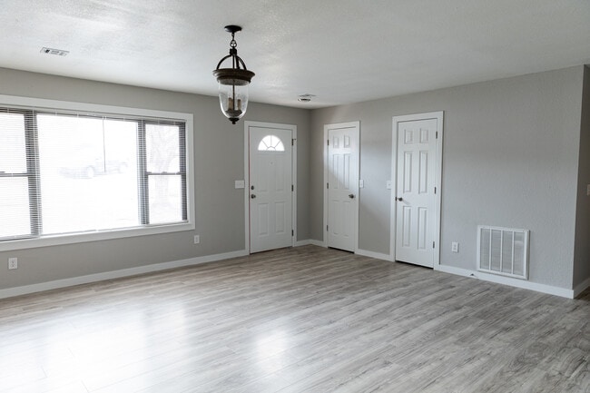 Building Photo - 101 NW K St