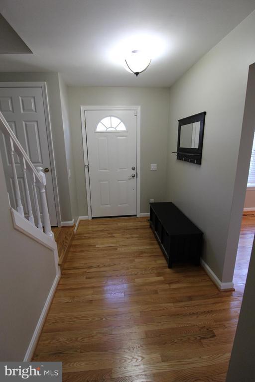 Building Photo - 6055 Meyers Landing Ct