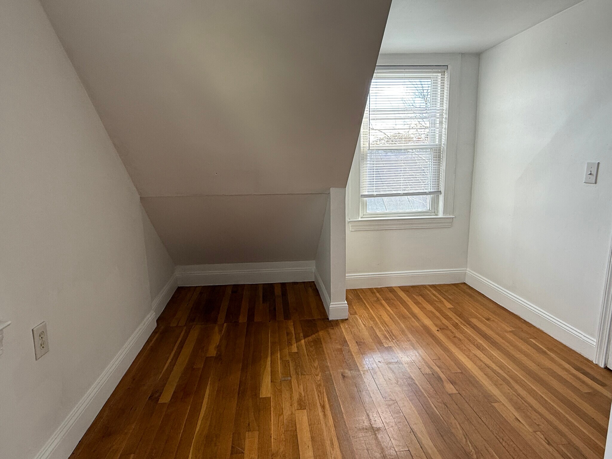 Building Photo - 78 Glendower Rd