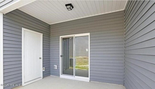 Building Photo - 177 Loren Rd