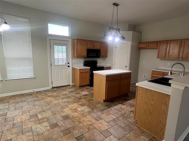 Building Photo - 1050 Port Aransas Dr