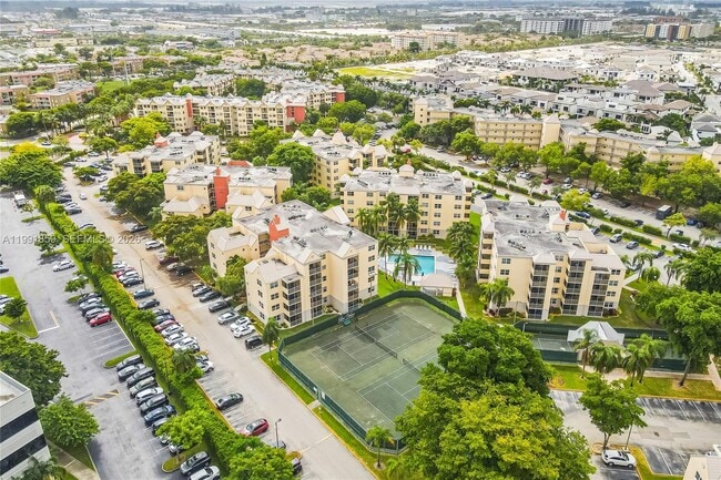 Building Photo - 8100 Geneva Ct