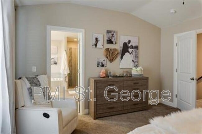 Building Photo - 1001 W Curly Hollow Dr