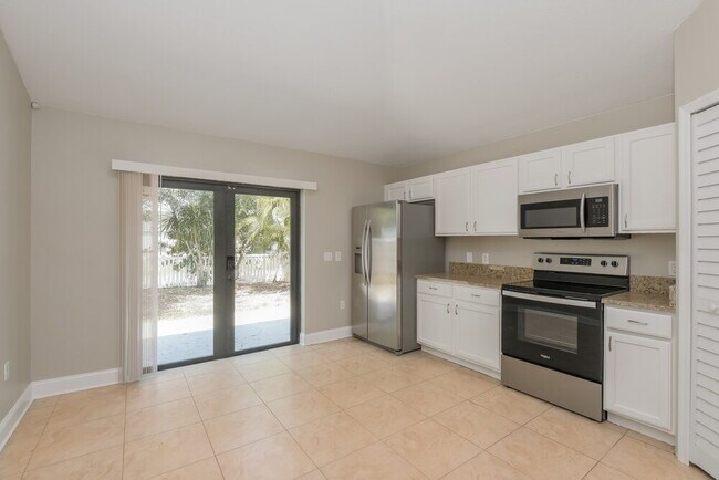 Building Photo - 1018 Brenton Leaf Dr