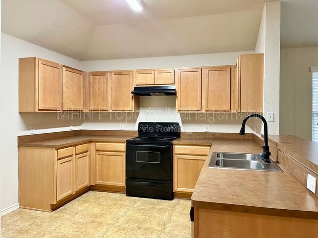 Building Photo - 6637 Charles Field