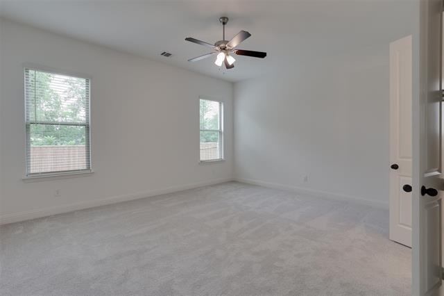 Building Photo - 820 Mallard Dr