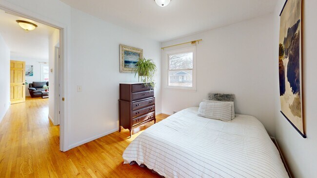 Bedroom - 2600 Xylon Ave S