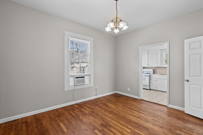 Building Photo - 4020 Avenue O 1/2