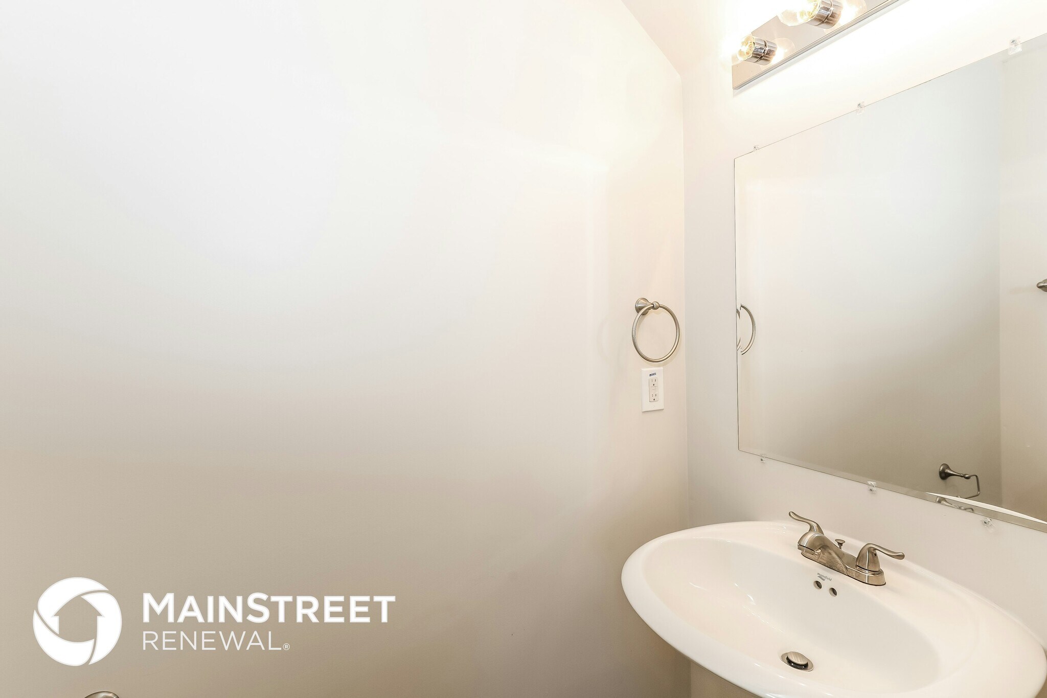 Building Photo - 7163 Tanger Blvd