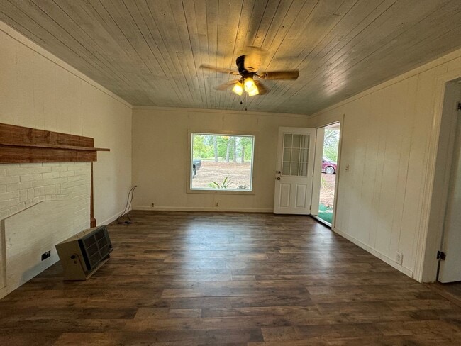 Building Photo - 5424 New Liberty Rd