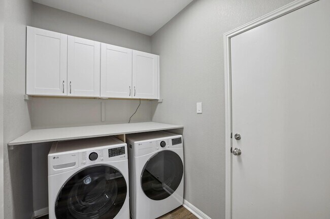 Building Photo - 1408 Gorham St