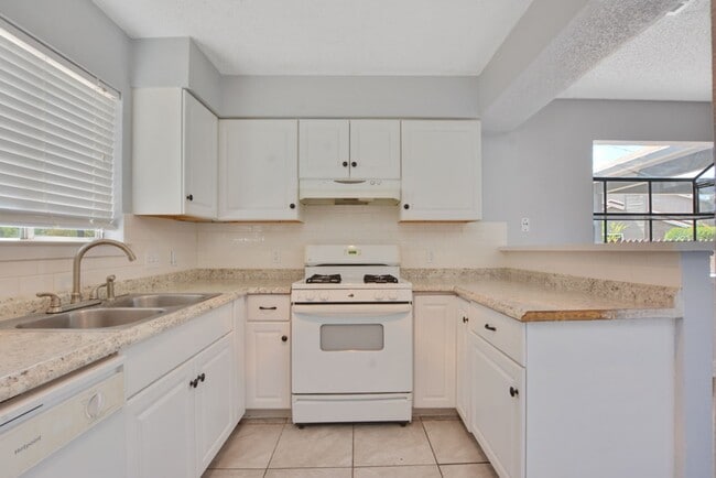 Building Photo - 6020 Westcreek Dr