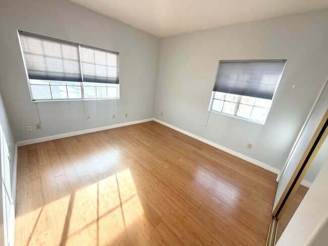 Building Photo - Spacious Modern Home with EV Charger, Solar & Gated 3-Car Garage