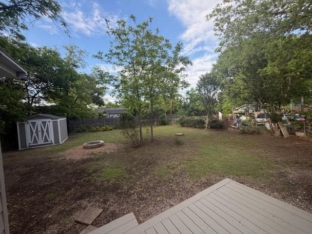 Building Photo - 822 Woodleigh Dr