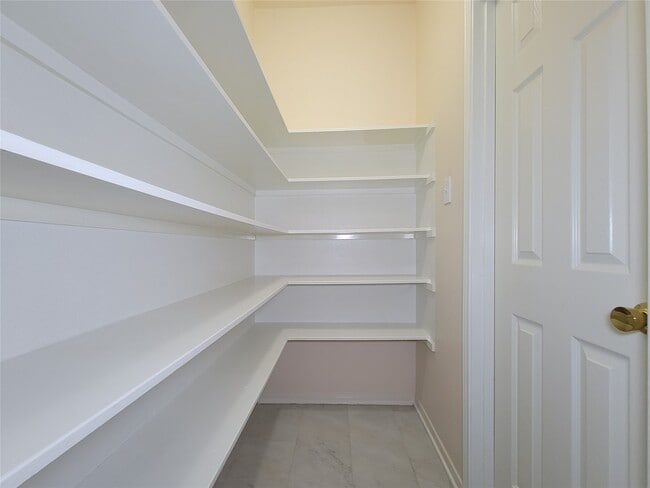 Building Photo - 19626 Hardwood Ridge Tr