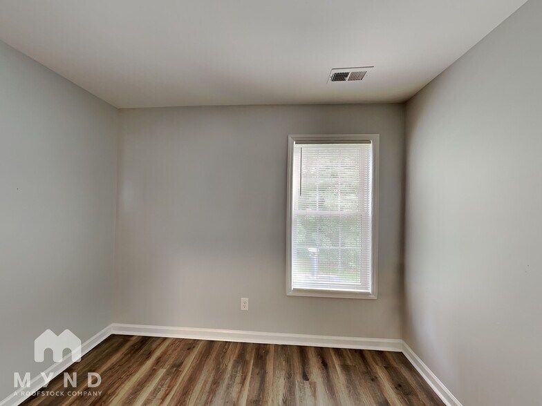 Building Photo - 5413 Advantis Dr