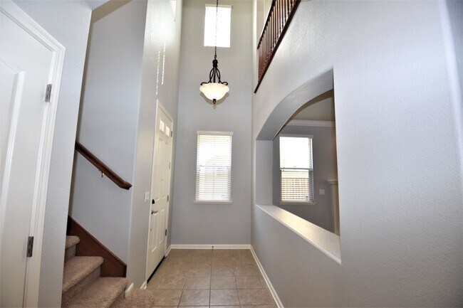 Building Photo - 3303 Southerland Rd