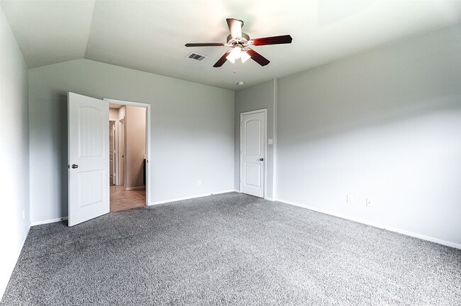 Building Photo - 29319 Dunns Creek Ct