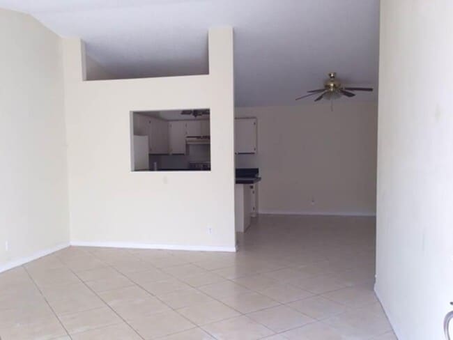 Building Photo - 4328 Woodstock Dr
