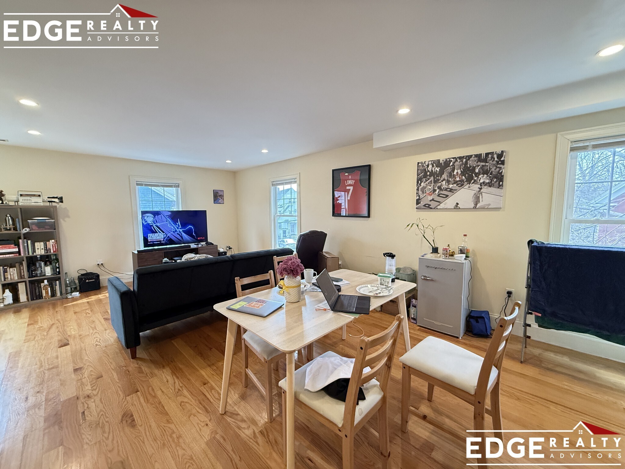 Building Photo - 11 Higgins St