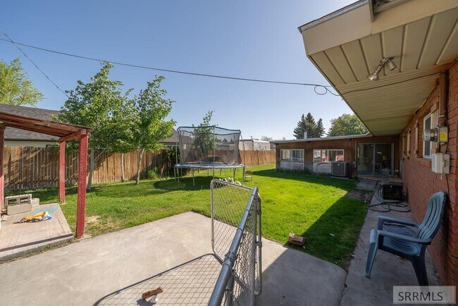 Building Photo - 947 Cassia Ave