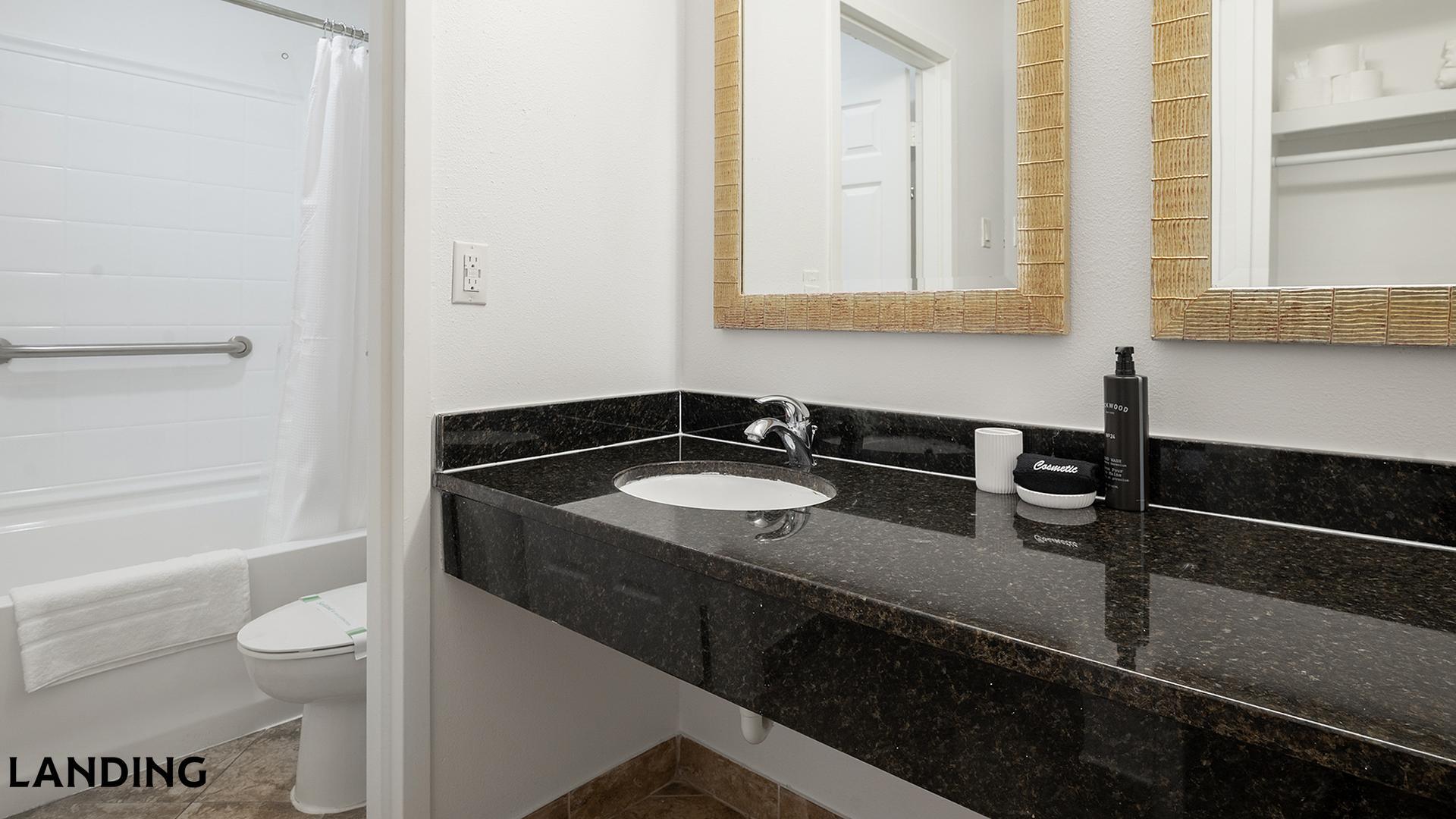Building Photo - 2851 Maingate Village Cir