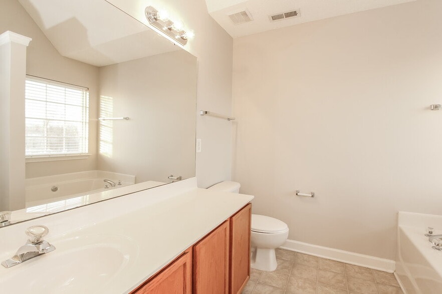 Building Photo - 11325 Alvanley Hills Ct