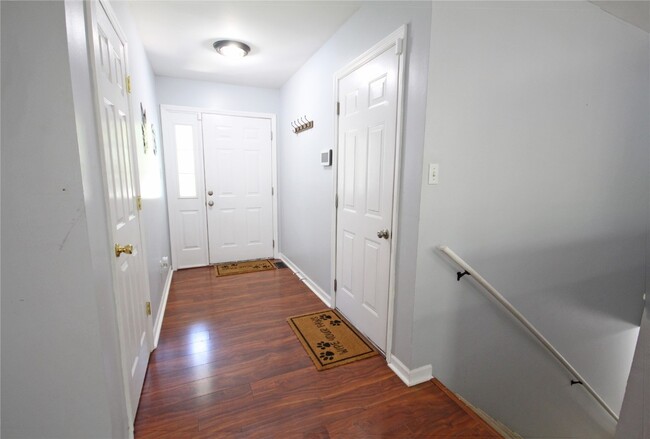 Building Photo - 2765 Whitecreek Ln