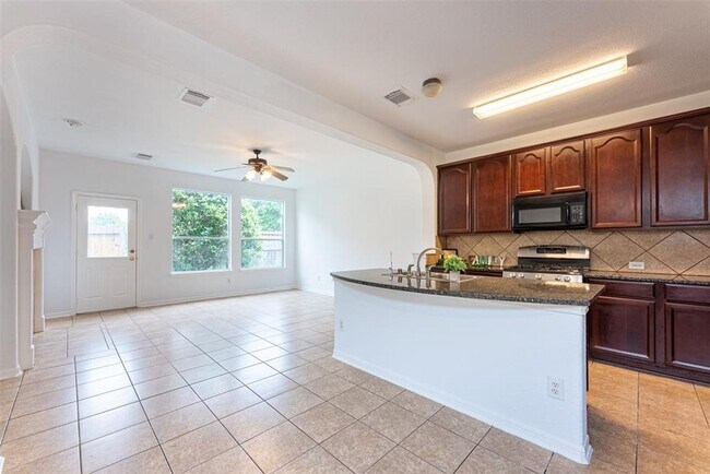 Building Photo - 21706 Spring Vine Ln