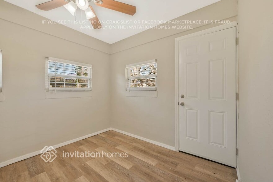 Building Photo - 4541 Weldon Pl