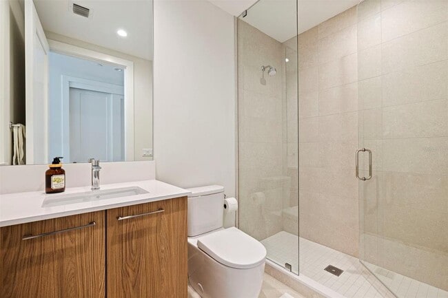 Building Photo - 275 1st Ave S