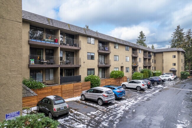 Exterior - Cedar Pointe of Seattle