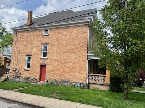 Building Photo - 424 Lloyd St