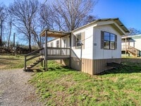 Building Photo - Great Location in Pulaski, TN