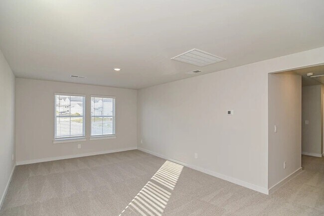 Building Photo - 1098 Bluffton Cir