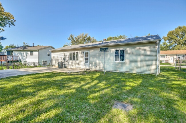 Building Photo - 4329 Whitehall Ln