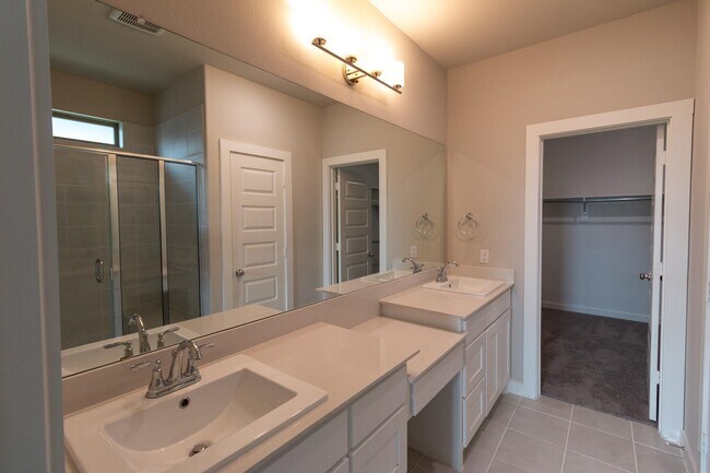 Building Photo - 1140 Enchanted Rock Ln