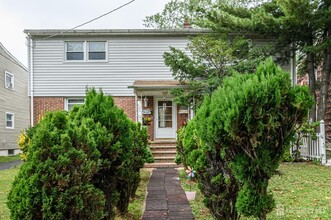 Building Photo - 2062 Elizabeth Ave