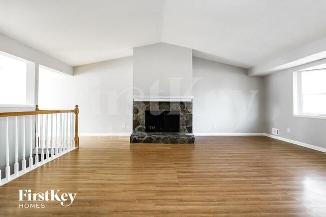 Building Photo - 334 Spring Ridge Dr